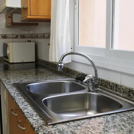 Apartment At061 Cerca Del Centro, Con Piscina Y A 5 Min De La Playa Torredembarra